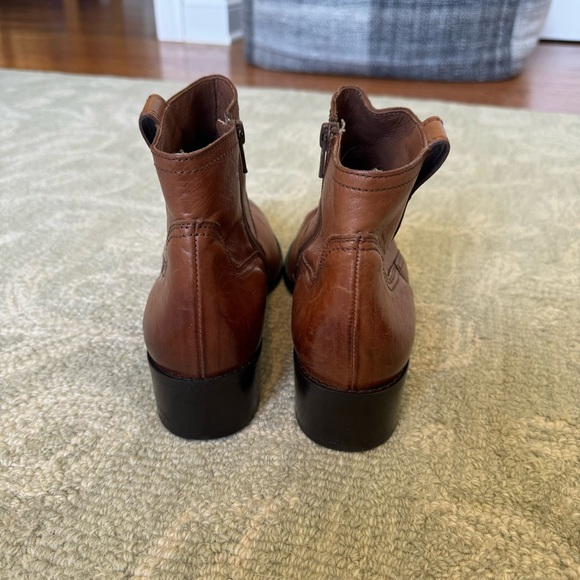 Paul Green Suzette Pointed Toe Leather Bootie 16441 - Picture 5 of 9